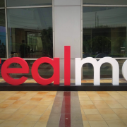 Oppo’s sub Realme chooses Xiaomi as its rival?